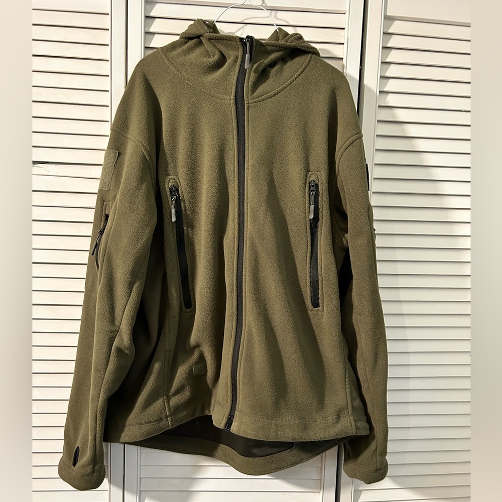 Men’s Tactical fleece jacket.